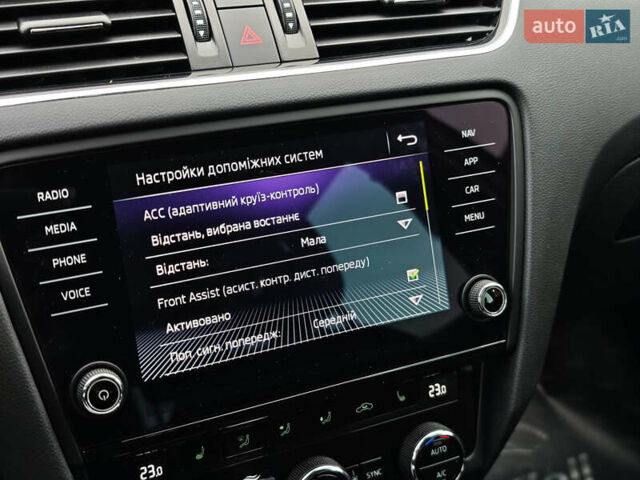 Білий Шкода Octavia Scout, об'ємом двигуна 2 л та пробігом 199 тис. км за 19200 $, фото 30 на Automoto.ua