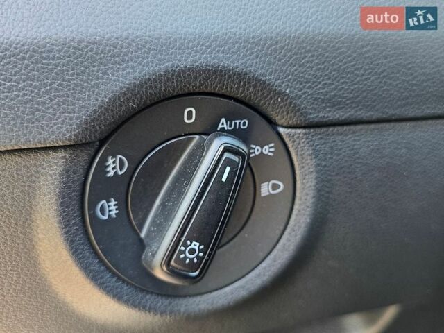 Білий Шкода Octavia Scout, об'ємом двигуна 1.97 л та пробігом 206 тис. км за 18900 $, фото 11 на Automoto.ua