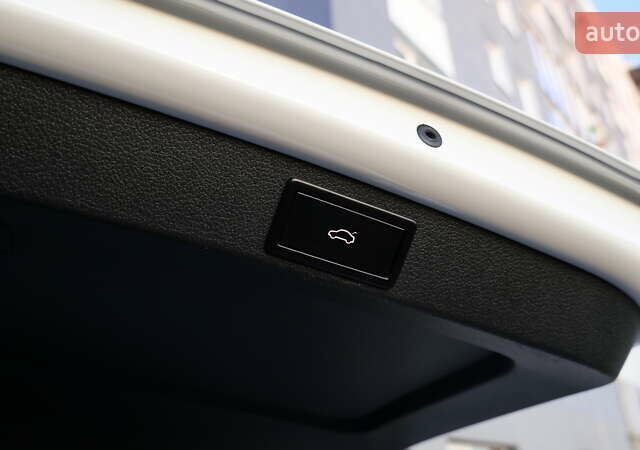 Білий Шкода Octavia Scout, об'ємом двигуна 2 л та пробігом 194 тис. км за 21400 $, фото 61 на Automoto.ua