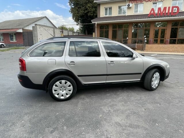 Бежевый Шкода Октавия Скаут, объемом двигателя 2 л и пробегом 2 тыс. км за 6499 $, фото 3 на Automoto.ua