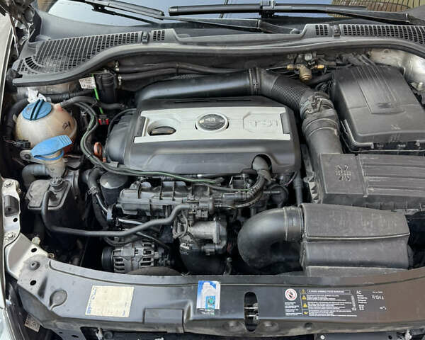 Бежевий Шкода Octavia Scout, об'ємом двигуна 1.8 л та пробігом 261 тис. км за 8100 $, фото 4 на Automoto.ua