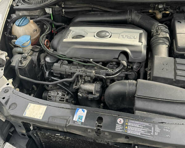 Бежевий Шкода Octavia Scout, об'ємом двигуна 1.8 л та пробігом 261 тис. км за 8100 $, фото 18 на Automoto.ua