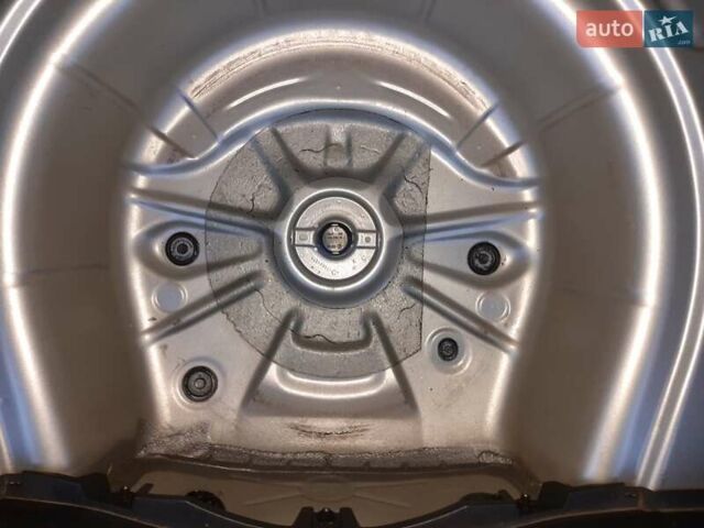 Бежевий Шкода Octavia Scout, об'ємом двигуна 1.8 л та пробігом 180 тис. км за 8808 $, фото 16 на Automoto.ua