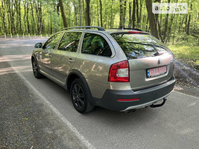 Бежевий Шкода Octavia Scout, об'ємом двигуна 2 л та пробігом 284 тис. км за 10499 $, фото 3 на Automoto.ua