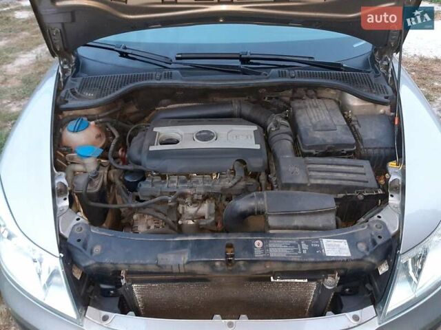 Бежевий Шкода Octavia Scout, об'ємом двигуна 1.8 л та пробігом 180 тис. км за 8808 $, фото 7 на Automoto.ua