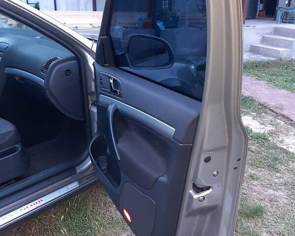 Бежевий Шкода Octavia Scout, об'ємом двигуна 1.8 л та пробігом 180 тис. км за 8808 $, фото 11 на Automoto.ua