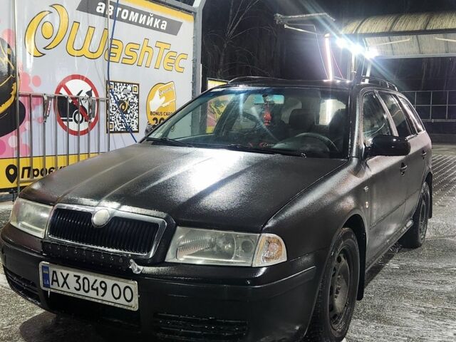 Черный Шкода Октавия Скаут, объемом двигателя 1.9 л и пробегом 400 тыс. км за 1894 $, фото 2 на Automoto.ua
