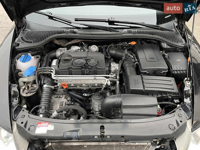 Черный Шкода Октавия Скаут, объемом двигателя 1.98 л и пробегом 312 тыс. км за 7000 $, фото 16 на Automoto.ua