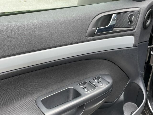 Чорний Шкода Octavia Scout, об'ємом двигуна 2 л та пробігом 218 тис. км за 6790 $, фото 14 на Automoto.ua