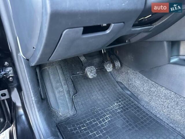 Черный Шкода Октавия Скаут, объемом двигателя 1.4 л и пробегом 200 тыс. км за 5500 $, фото 19 на Automoto.ua