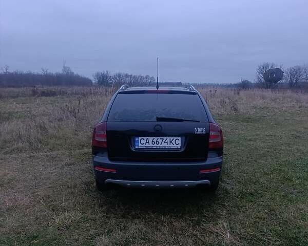 Черный Шкода Октавия Скаут, объемом двигателя 1.98 л и пробегом 315 тыс. км за 6200 $, фото 1 на Automoto.ua