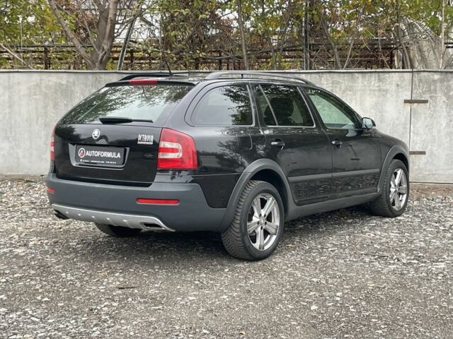 Чорний Шкода Octavia Scout, об'ємом двигуна 2 л та пробігом 218 тис. км за 6790 $, фото 9 на Automoto.ua