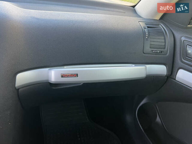 Чорний Шкода Octavia Scout, об'ємом двигуна 2 л та пробігом 312 тис. км за 6500 $, фото 17 на Automoto.ua
