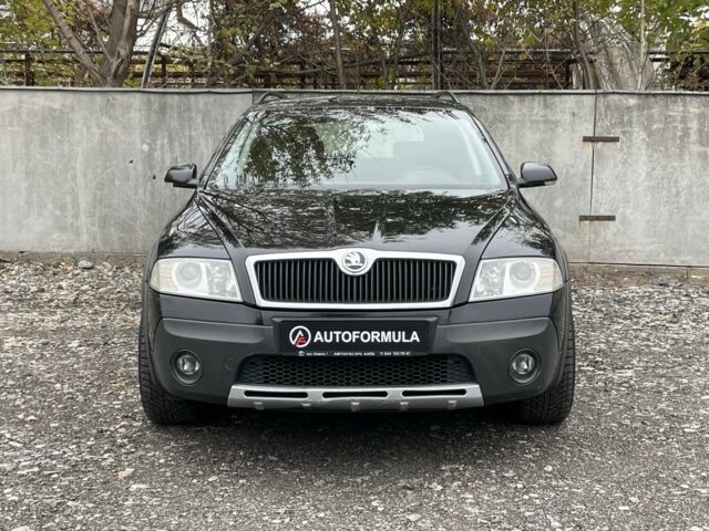 Чорний Шкода Octavia Scout, об'ємом двигуна 2 л та пробігом 218 тис. км за 6790 $, фото 3 на Automoto.ua