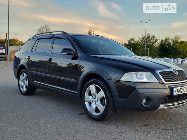 Чорний Шкода Octavia Scout, об'ємом двигуна 2 л та пробігом 198 тис. км за 6999 $, фото 6 на Automoto.ua