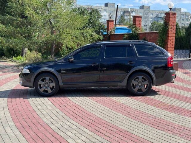 Черный Шкода Октавия Скаут, объемом двигателя 2 л и пробегом 286 тыс. км за 7000 $, фото 3 на Automoto.ua