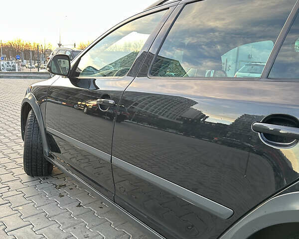 Черный Шкода Октавия Скаут, объемом двигателя 1.97 л и пробегом 210 тыс. км за 10800 $, фото 6 на Automoto.ua