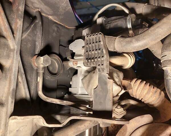 Черный Шкода Октавия Скаут, объемом двигателя 2 л и пробегом 268 тыс. км за 12222 $, фото 4 на Automoto.ua