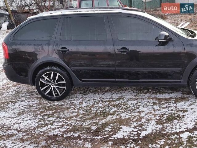 Черный Шкода Октавия Скаут, объемом двигателя 2 л и пробегом 268 тыс. км за 12222 $, фото 12 на Automoto.ua