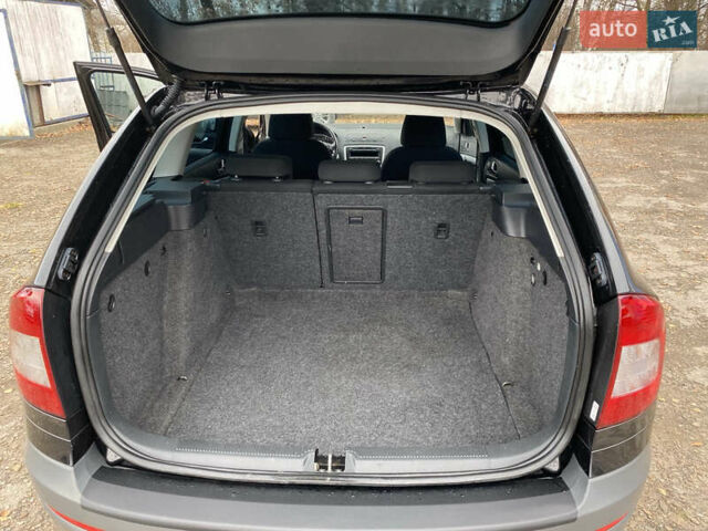 Черный Шкода Октавия Скаут, объемом двигателя 1.8 л и пробегом 217 тыс. км за 7800 $, фото 20 на Automoto.ua