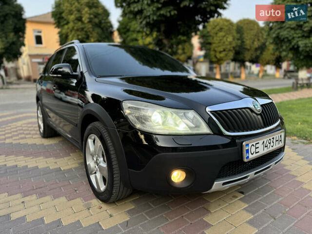 Черный Шкода Октавия Скаут, объемом двигателя 2 л и пробегом 305 тыс. км за 10999 $, фото 6 на Automoto.ua