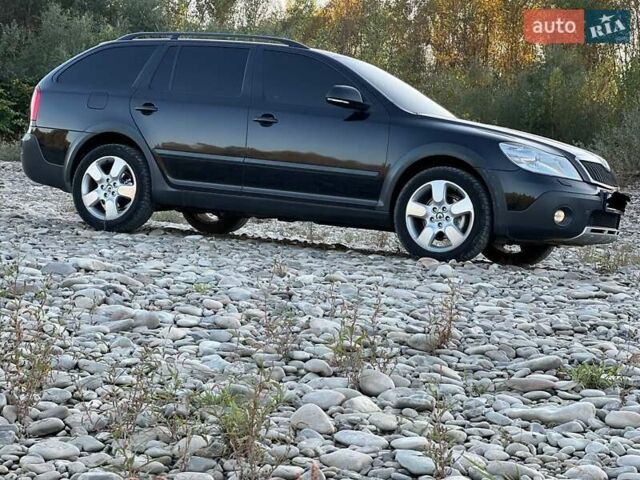 Черный Шкода Октавия Скаут, объемом двигателя 2 л и пробегом 319 тыс. км за 9999 $, фото 5 на Automoto.ua