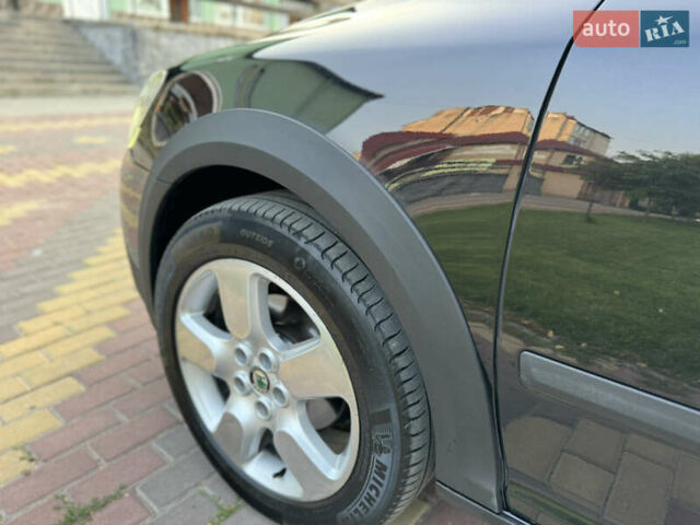 Шкода Октавия Скаут 2011 в Сокинянах на Automoto.ua Черный Шкода Октавия Скаут, объемом двигателя 2 л и пробегом 306 тыс. км за 10499 $, фото 28 на Automoto.ua