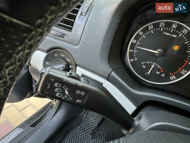 Шкода Октавия Скаут 2011 в Сокинянах на Automoto.ua Черный Шкода Октавия Скаут, объемом двигателя 2 л и пробегом 306 тыс. км за 10499 $, фото 23 на Automoto.ua