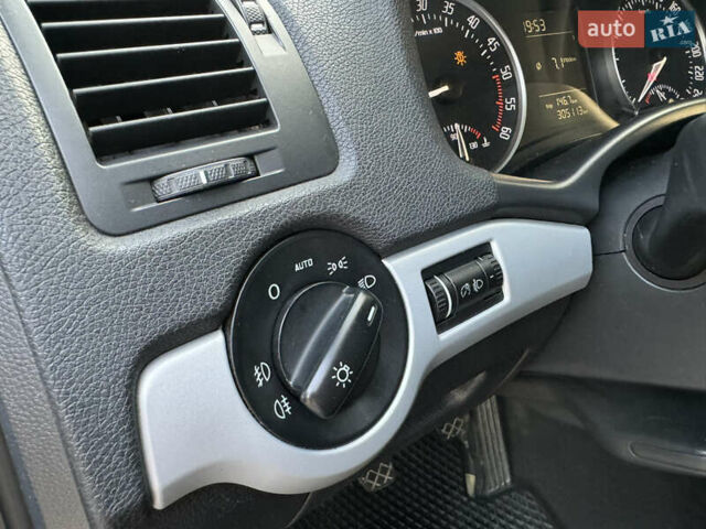 Шкода Октавия Скаут 2011 в Сокинянах на Automoto.ua Черный Шкода Октавия Скаут, объемом двигателя 2 л и пробегом 306 тыс. км за 10499 $, фото 22 на Automoto.ua