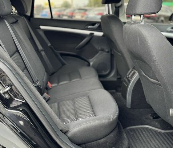 Чорний Шкода Octavia Scout, об'ємом двигуна 1.8 л та пробігом 187 тис. км за 8700 $, фото 19 на Automoto.ua