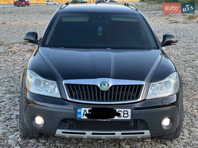 Черный Шкода Октавия Скаут, объемом двигателя 2 л и пробегом 319 тыс. км за 9999 $, фото 8 на Automoto.ua