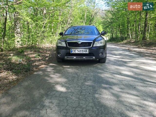 Чорний Шкода Octavia Scout, об'ємом двигуна 2 л та пробігом 299 тис. км за 9400 $, фото 2 на Automoto.ua