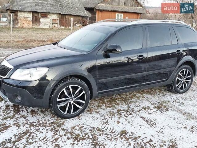 Черный Шкода Октавия Скаут, объемом двигателя 2 л и пробегом 268 тыс. км за 12222 $, фото 3 на Automoto.ua