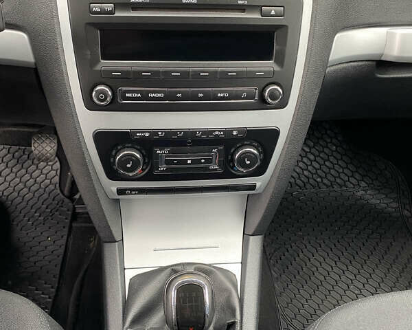 Черный Шкода Октавия Скаут, объемом двигателя 1.8 л и пробегом 217 тыс. км за 7800 $, фото 23 на Automoto.ua