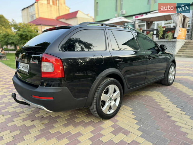 Шкода Октавия Скаут 2011 в Сокинянах на Automoto.ua Черный Шкода Октавия Скаут, объемом двигателя 2 л и пробегом 306 тыс. км за 10499 $, фото 9 на Automoto.ua