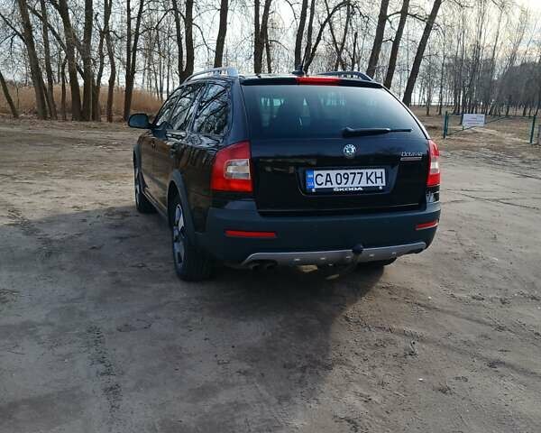 Черный Шкода Октавия Скаут, объемом двигателя 1.97 л и пробегом 253 тыс. км за 12500 $, фото 6 на Automoto.ua