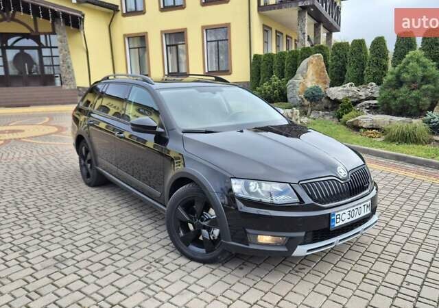 Чорний Шкода Octavia Scout, об'ємом двигуна 2 л та пробігом 295 тис. км за 14900 $, фото 80 на Automoto.ua