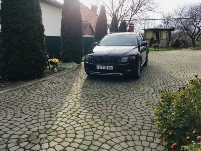 Чорний Шкода Octavia Scout, об'ємом двигуна 2 л та пробігом 235 тис. км за 17361 $, фото 1 на Automoto.ua