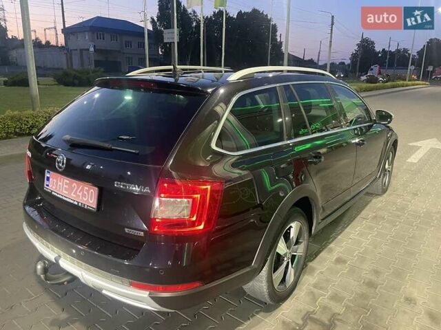 Чорний Шкода Octavia Scout, об'ємом двигуна 2 л та пробігом 280 тис. км за 12950 $, фото 11 на Automoto.ua