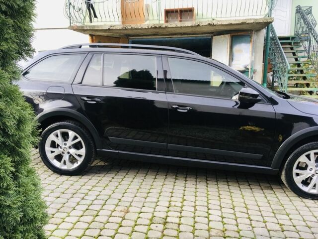 Чорний Шкода Octavia Scout, об'ємом двигуна 2 л та пробігом 235 тис. км за 17361 $, фото 16 на Automoto.ua