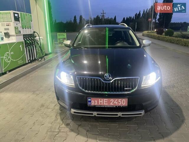 Чорний Шкода Octavia Scout, об'ємом двигуна 2 л та пробігом 280 тис. км за 12950 $, фото 5 на Automoto.ua
