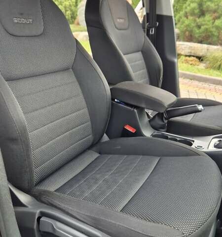 Чорний Шкода Octavia Scout, об'ємом двигуна 2 л та пробігом 295 тис. км за 14900 $, фото 62 на Automoto.ua