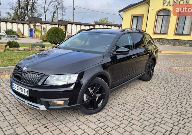 Чорний Шкода Octavia Scout, об'ємом двигуна 2 л та пробігом 295 тис. км за 14900 $, фото 7 на Automoto.ua