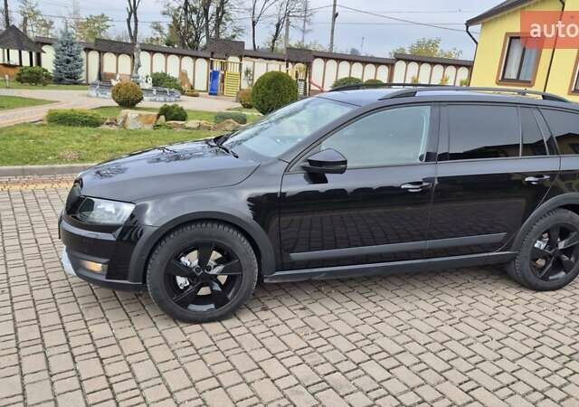 Чорний Шкода Octavia Scout, об'ємом двигуна 2 л та пробігом 295 тис. км за 14900 $, фото 13 на Automoto.ua