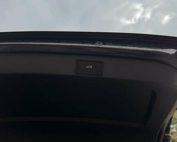 Шкода Octavia Scout 2015 у Луцьку на Automoto.ua Чорний Шкода Octavia Scout, об'ємом двигуна 2 л та пробігом 292 тис. км за 14999 $, фото 26 на Automoto.ua