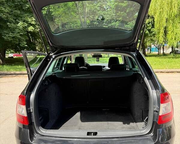 Чорний Шкода Octavia Scout, об'ємом двигуна 2 л та пробігом 177 тис. км за 15990 $, фото 18 на Automoto.ua
