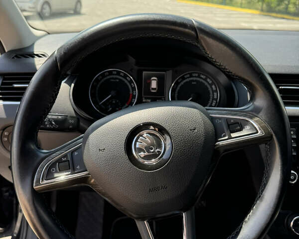 Чорний Шкода Octavia Scout, об'ємом двигуна 1.97 л та пробігом 301 тис. км за 13500 $, фото 12 на Automoto.ua