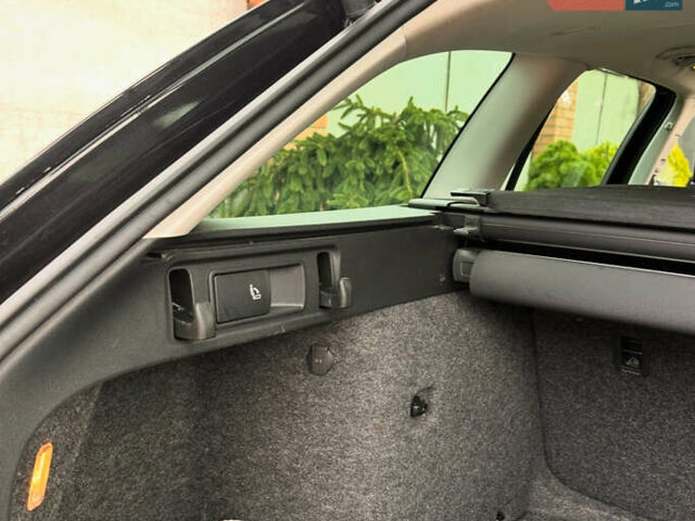 Шкода Octavia Scout 2015 у Луцьку на Automoto.ua Чорний Шкода Octavia Scout, об'ємом двигуна 2 л та пробігом 292 тис. км за 14999 $, фото 22 на Automoto.ua