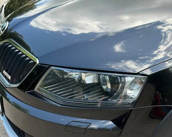 Чорний Шкода Octavia Scout, об'ємом двигуна 2 л та пробігом 177 тис. км за 15990 $, фото 6 на Automoto.ua