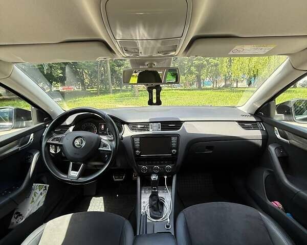 Чорний Шкода Octavia Scout, об'ємом двигуна 2 л та пробігом 177 тис. км за 15990 $, фото 12 на Automoto.ua